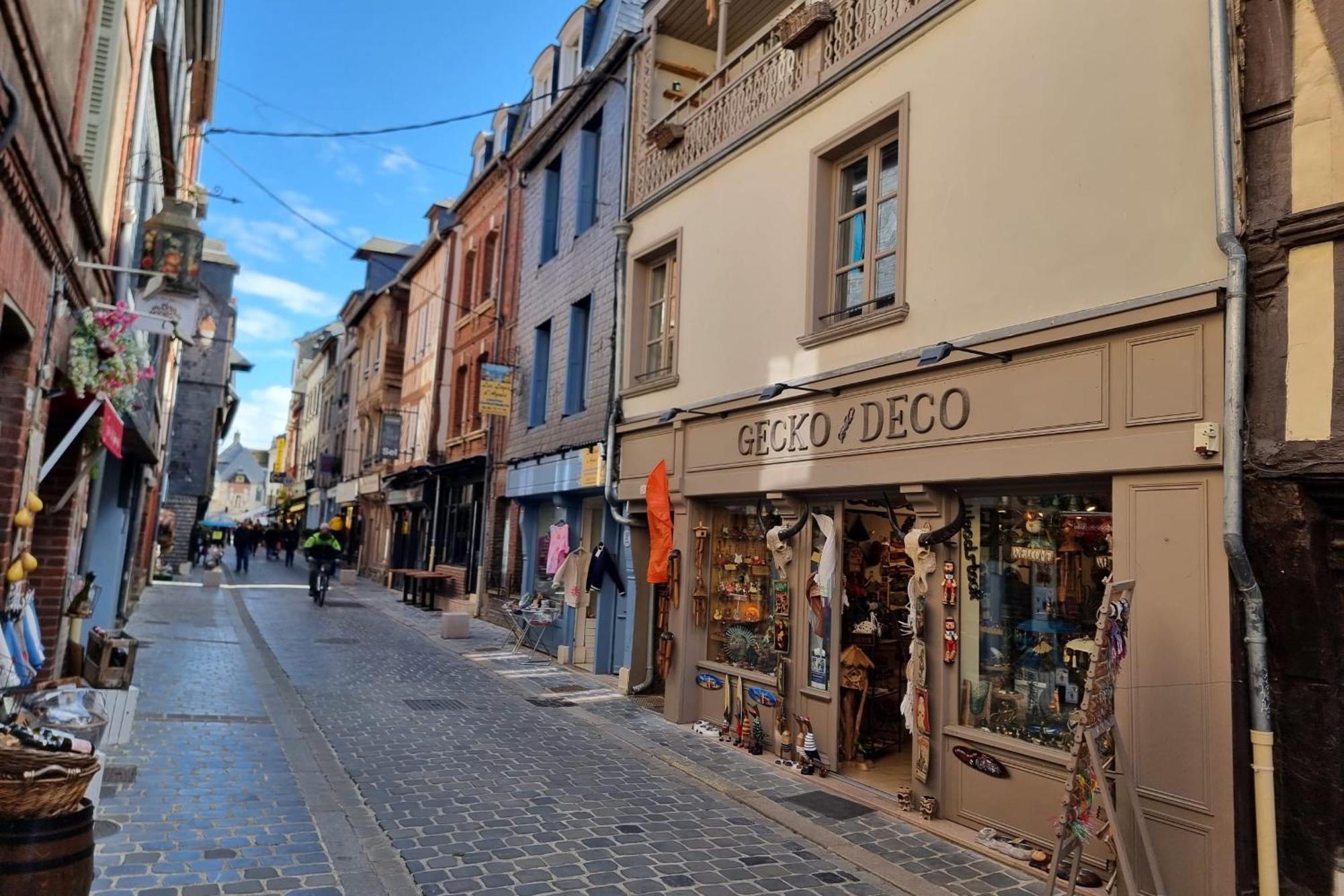 La Vague - Breath Of Freshness In Center Of Honfleur - Free Parking 550M Lägenhet Exteriör bild